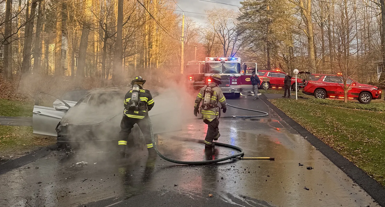 Westchester NY Millwood Fire Volunteer Firefighter Battling Car Fire