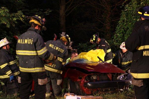 Millwood Firefighters working at a double extrication on Millwood Road (09/22/09)